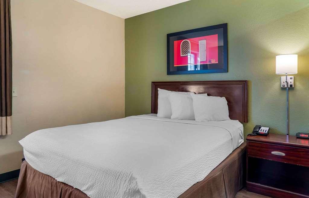 Extended Stay America Select Suites - Detroit - Novi - Haggerty Road Northville Room photo